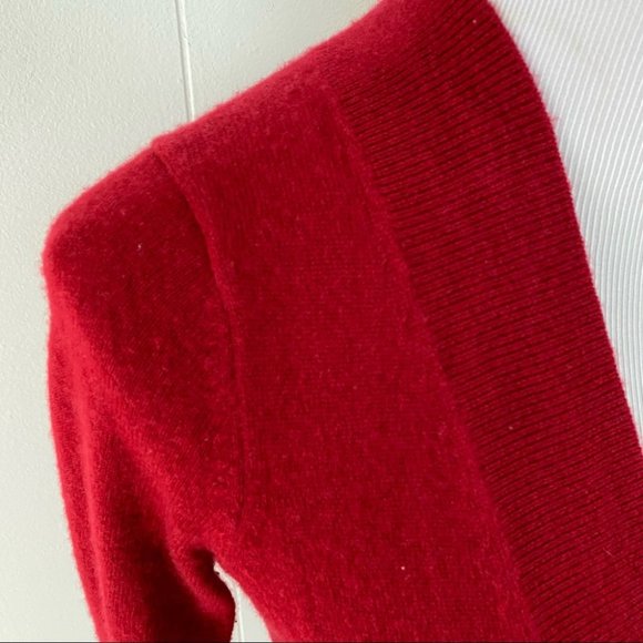Neiman Marcus 100% Cashmere Red V Neck Button Front Cardigan Sweater Small - Picture 11 of 13